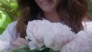 Cordelia de Castellane’s Flourishing Flower-Filled French & English Garden