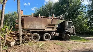 СТАЛ НА РЕМОНТ. КИНУЛИ ДВЕ БРИГАДЫ ГРУЗЧИКОВ.