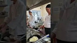 НАШУМЕВШИЕ ЯЙЦА С ПОМИДОРАМИ ОТ ДЯДЬ НУРИКА