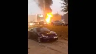 Фура протаранила легковушки и загорелась в Нижнем Новгороде