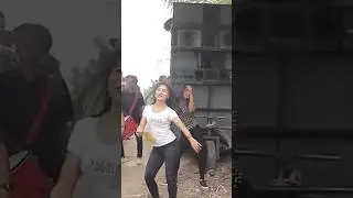 gemulainya pinggul ida ocet kalo goyang