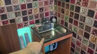 Недорогой ремонт своими руками. Установил мойку. Морилка.