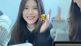 이쁜척 하는 친구