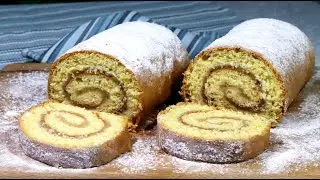 Biscuit roll with pear filling. Fast and tasty