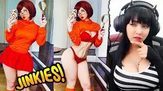 These Cosplayers Have Everyone Staring