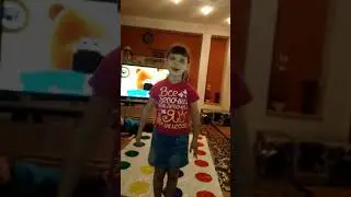 Игра в твистер