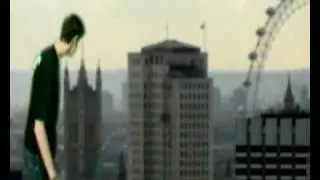 A Giant let loose in the city