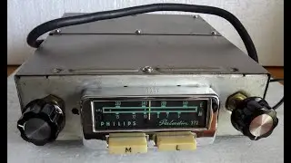 Vintage Philips tube radio ND372V Paladin 372