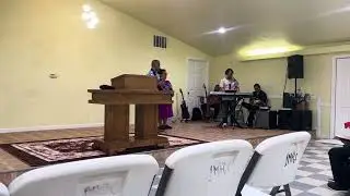 “Komolol Ao Iroij” | Singing & Testimony Service | Deacon Tionson Family