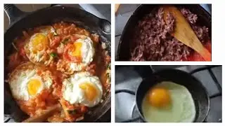 Cocinando Huevos Estrellados en Tomatada.