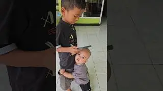 rusdan jagain adek nya