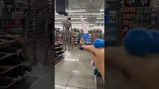 SIREN HEAD SPOTTED AT THE STORE! 😨