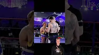 Боксёр ДАУН вышел против крепкого нокаутёра и ... 😱 