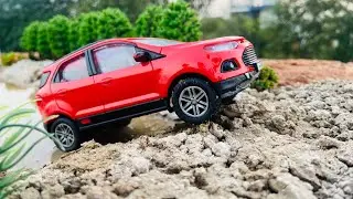Off-roading Ford EcoSport Scale Model | Diecast Model Car | Model Car Collection |