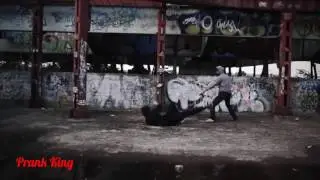 Кровавые маньяки пугают людей до смерти   Bloody maniacs scare people 2015!