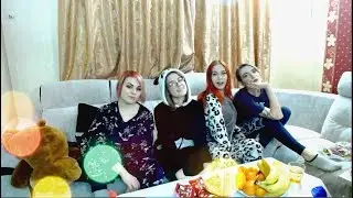 ДОМАШНИЕ ПОСИДЕЛКИ! Девочки стримят