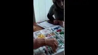 Складання радіоприймача за допомогою електронного конструктора