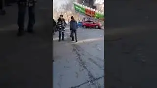 Грузовик загорелся во Владивостоке после массового ДТП 20 ноября