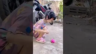 DARLEEN KAGET AYAM DOMINIQ BISA TIDUR GINI