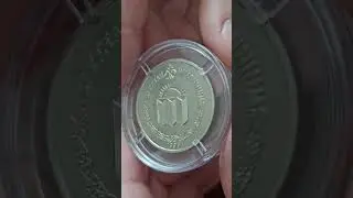 первая юбилейная монета 50 тенге Казахстана в отличном состоянии