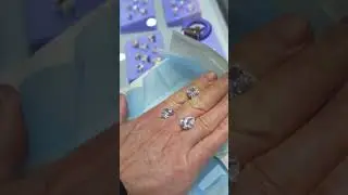 $4,000,000 on one hand!