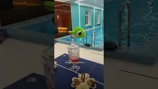 Бассейн - до сих пор не выбрали каким будет потолок 😀
