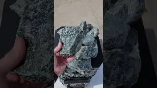 Жадеит делюкс колотый крупный в печи бани