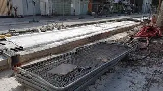 הקו האדום של הרכבת הקלה - תמונת מצב של הרכבת הקלה בשדרות ירושלים, יפו (תל אביב). אוקטובר 2020