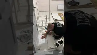МУЖ ОБИДЕЛСЯ