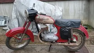 Jawa 250 typ 353. Polbubon z roku 1955.