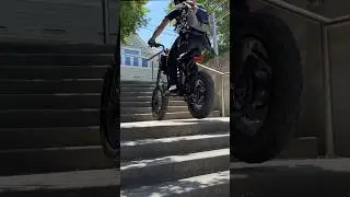 E-Bike VS Stairs!… WAIT FOR IT! 🤯 WIN a battery w Ride1Up via my 🔗 check out my full video!👆🏽