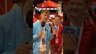 FREE Candy or Double For The Next Person??? 🤔🍭 #vidcon #candy #freezedried #experiment