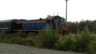 ТЭМ2-2690 с поездом отправляется от о.п. Бажуково