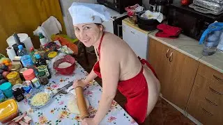 Cooking show. Mila naturist.