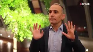 Gençlerin en büyük düşmanı anne-babaları. Çünkü çok seviyorlar - Emin Çapa