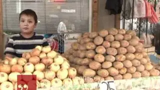 Народ жалко.