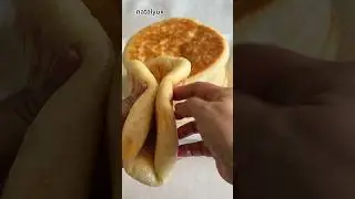 СЫТНЫЙ  ЗАВТРАК ИЗ СЫРНЫХ ЛЕПЕШЕК НА СКОВОРОДЕ 