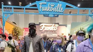 SDCC 2022 live | San Diego Comic Con ( Expo Hall Day 3 )