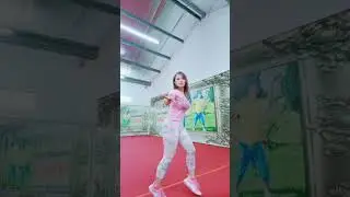 Mari bergoyang brondong brondong . Bantu subscribe ya. 