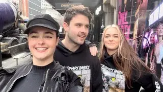Animal Rights Activists Disrupt KFC