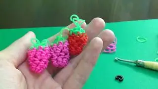 Мини Клубника лумигуруми из резинок на крючке