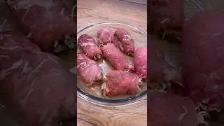 Рулетики из свинины с начинкой! #shorts #shortsvideo #свинина #мясо #мяснойрулет
