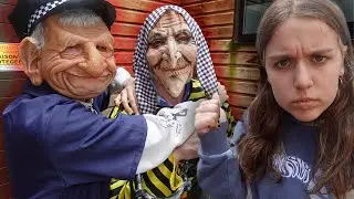 LA POLICE VIENT CHERCHER LA SORCIÈRE ET LILY ! LA GRANDE ÉVASION ! - PINK LILY