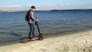 Над Днепром, Relax. Электросамокат