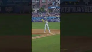Stilts Plays First Base With Worlds Longest Glove | Savannah Bananas 