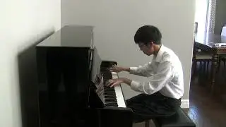 La Campanella of F. Liszt played by Jake Liu