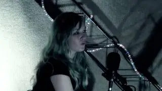 Zoe Angus - Upside Down - Red Dreams Live & Loud Sessions
