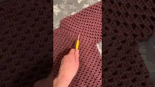 Вяжу свитер крючком😻🧶 