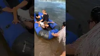 ЯЖЕМАТЬ отправила своих детей в свободное плавание..😬🚣‍♂️🙎‍♀️
