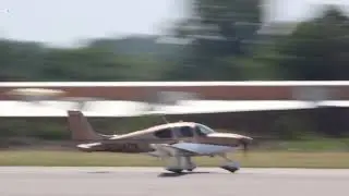 Cirrus SR22 Turbo Landing at Hickory Regional Airport